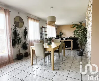 Maison à Sainte-Geneviève (60730)