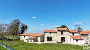 Longere at Aigrefeuille-sur-Maine (44140)