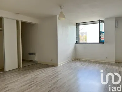 Appartement à Bordeaux (33300)