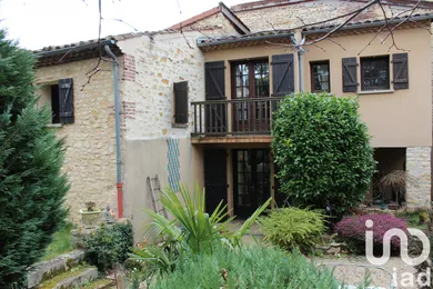 House at Espirat (63160)