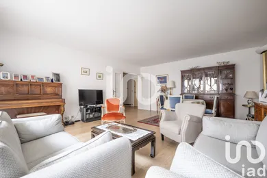 Apartment at Charenton-le-Pont (94220)