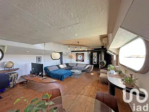 Barge in Bezons (95870)