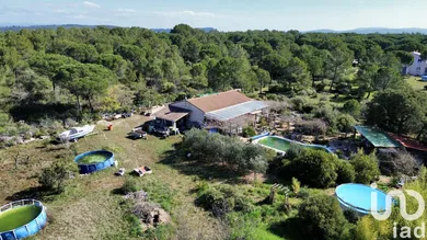 Maison à Le Cannet-des-Maures (83340)