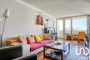 Apartment at Paris (75020)