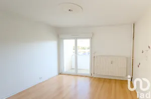 Apartment at Reims (51100)