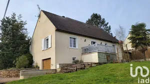 Pavillon à Gland (02400)