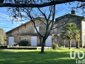 Maison traditionnelle à Périssac (33240)