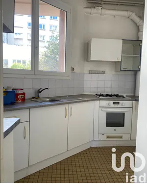 Apartment in Paris (75012)