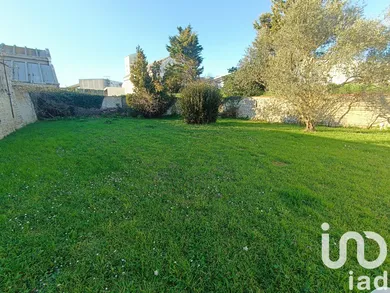 Traditional house at La Rochelle (17000)