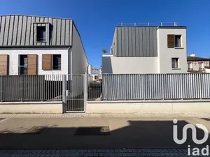 Apartment at Bois-Colombes (92270)