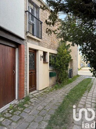 Townhouse at Bois-le-Roi (77590)