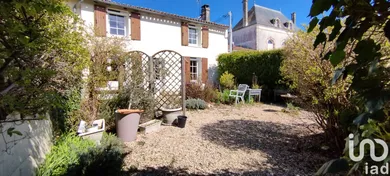 Village house at Néré (17510)