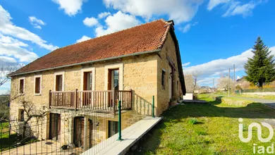 Appartement à Saint-Félix-de-Lunel (12320)