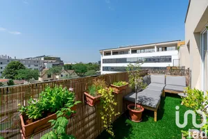 Apartment at Rueil-Malmaison (92500)