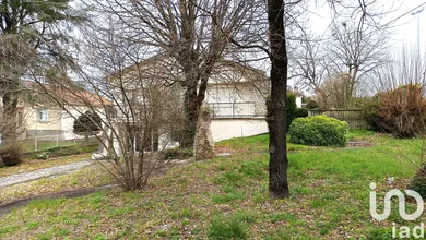 Pavillon à Soyaux (16800)