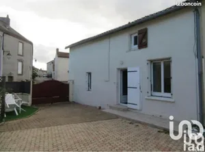 Townhouse at Bressuire (79300)