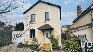 House at Sainte-Savine (10300)