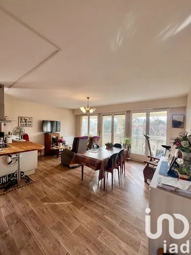 Apartment at Cambrai (59400) — 3/8