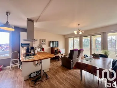 Apartment at Cambrai (59400) — 2/8