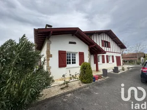 Maison traditionnelle à Gabat (64120)