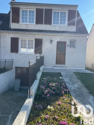 Maison traditionnelle à Brie-Comte-Robert (77170)
