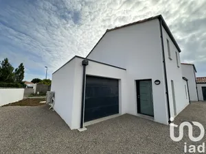 Traditional house at Talmont-Saint-Hilaire (85440)