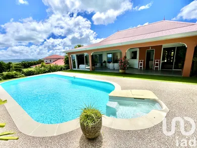 Maison à Les Trois Ilets (97229)