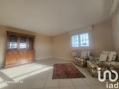 Apartment at Saint-Michel-sur-Orge (91240)