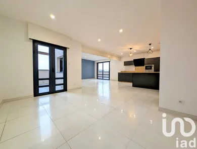 Apartment at Le Mans (72000) — 3/11