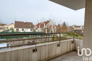 Apartment in Persan (95340)