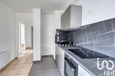 Apartment at Persan (95340)