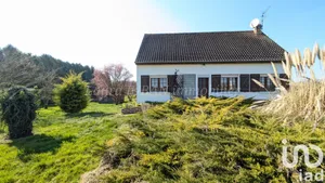 Traditional house at Laval-en-Brie (77148)