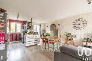 House at Limay (78520)