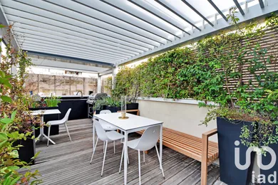 Architectural house at Paris (75020)