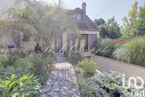 Maison traditionnelle à Sannois (95110)