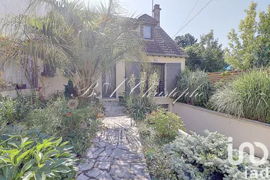 Traditional house at Sannois (95110)