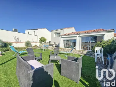 House at Périgny (17180)