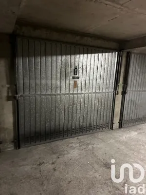 Parking à Villeurbanne (69100)