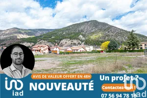 Terrain à Espinasses (05190)