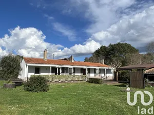 House in Vensac (33590)