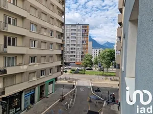 Apartment at Grenoble (38100)