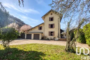 House at Villard-Bonnot (38190)