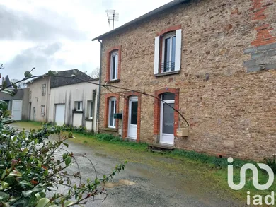 Immeuble à Sainte-Cécile (85110)