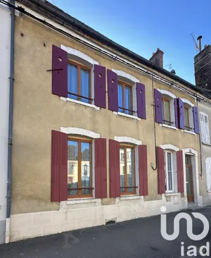 Immeuble à Villeneuve-sur-Yonne (89500)
