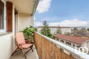 Appartement à Bron (69500)