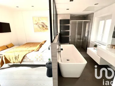 Apartment at Saint-Tropez (83990) — 9/12
