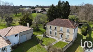 Maison à Tugéras-Saint-Maurice (17130)