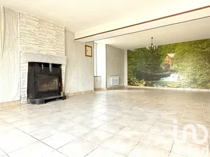 House at Loge-Fougereuse (85120)