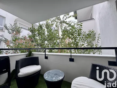 Apartment at Drancy (93700)