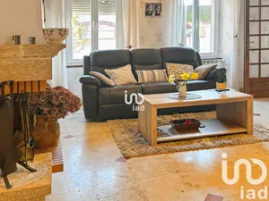 Longere in Les Bordes (89500)